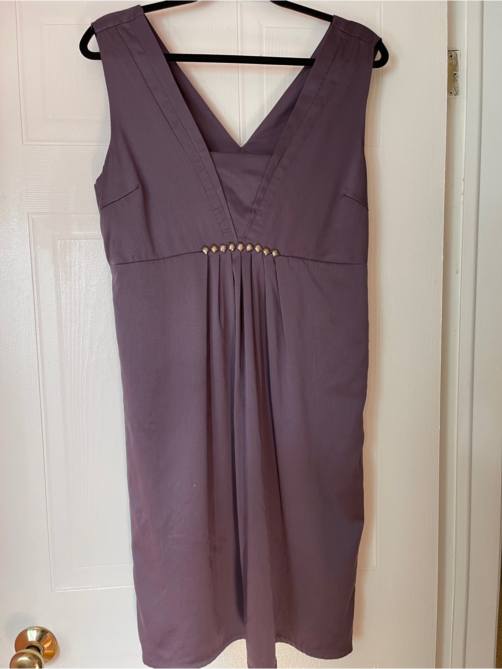 Vero Moda Sleeveless V-Neck Midi Dress in Dusty Mauve with Bead Detail